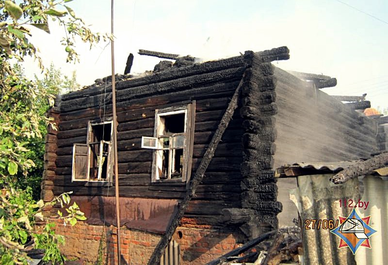 В Мстиславском районе по неосторожности загорелся жилой дом