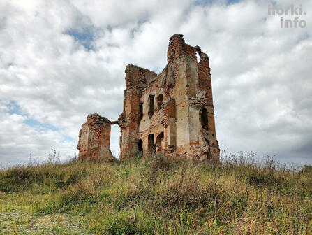 Стена замка Белый Ковель.