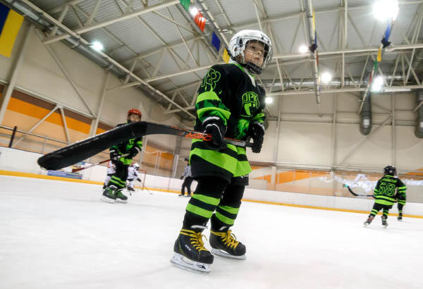 В Ледовой арене два дня проходил турнир по хоккею среди юношей 2013 года рождения. Участвовали команды из Горок, Могилева, Солигорска и Одессы.