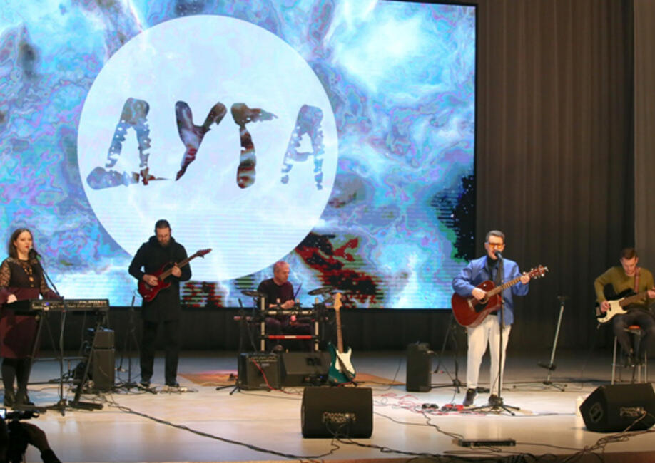 В следующую субботу 25 декабря в кафе